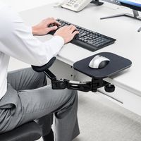 サンワダイレクト エルゴノミクスアームレスト（アームレスト・エルゴノミクス・マウスパッド付き・クランプ式・ブラック） 200-TOK010BK 1個（直送品）