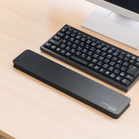 サンワダイレクト キーボード用リストレスト（コンパクトキーボード用・ノートPC用・疲労軽減・ブラック） 200-TOK008 1個（直送品）