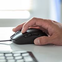 サンワダイレクト ゲーミングマウス（有線・100～12000DPI・キー割り当て・IR 光学式・PMW3360センサー・エルゴノミクスデザイン） 1個（直送品）