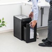 サンワダイレクト 電動シュレッダー（家庭用・オフィス用・マイクロカット・8枚同時細断・連続15分使用・ダストボックスLED・カード細断） 1個（直送品）