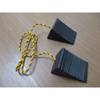 コンパル (軽小型～普通車対応)ロープ付タイヤストッパー 1セット（2個入）15022734（わけあり品）