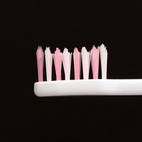 歯ブラシ ビトイーン コンパクト 山切りカット ハブラシ やわらかめ 1本 ライオン