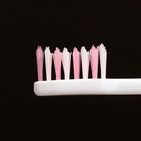 歯ブラシ ビトイーン コンパクト 山切りカット ハブラシ かため 1本 ライオン