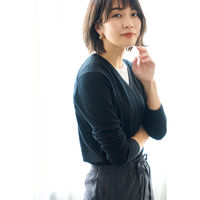 清水産業株式会社 MAWA×小山田早織コラボ スリムレディースハンガー シルバーグレー 60本組 120659 1セット(60個入)（直送品）