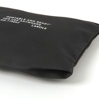 ポーチ　撥水 WRフラットポーチ ブラック LAKOLE/ラコレ