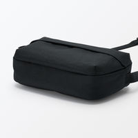 無印良品 背面ポケット付き 撥水ショルダーバッグ 黒 タテ１７×ヨコ２８×マチ６ｃｍ 良品計画