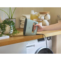 BRUNO 衣類スチーマー(グリーン) BOE152-GR 1個