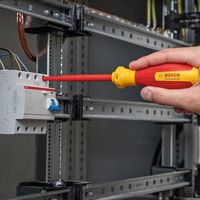 ボッシュ 絶縁ドライバー SL5.5×100mm 1600A02NC3 1本 687-5844（直送品）