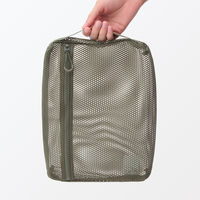 無印良品 立体メッシュケース カーキ Ｌ 約２１×２７×５ｃｍ 良品計画