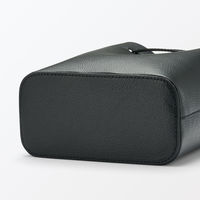 無印良品 ヌメ革 巾着バッグ 黒 タテ１９×ヨコ１６×マチ８ｃｍ 良品計画