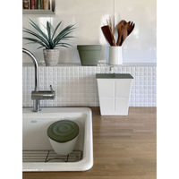 八幡化成 三角コーナー 水切りポット シンクトラッシュ フタ付き 吸盤付き Ag+銀イオン入り ブルーノーバ 493304 1個（直送品）