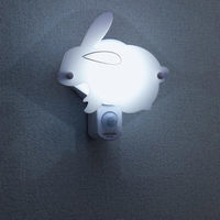 スマイルキッズ ウォールセンサーライト ウサギ ASL-3308US 1個（直送品）
