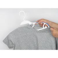 すべらないラバーマルチハンガー ホワイト 1パック（3本入） サワフジ