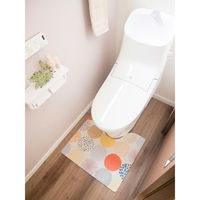 拭ける&抗菌・防臭 北欧風トイレマット 55×60cm ドット 1枚 オカトー
