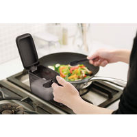 調味料ポット 小さじスプーン付 キッチン用品 ブラック 1個 マーナ