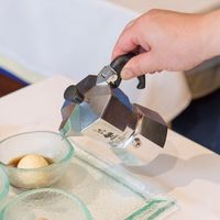 ビアレッティ （BIALETTI） エスプレッソメーカー モカエキスプレス 直火式 ガス火対応 2カップ 1個 ストリックスデザイン