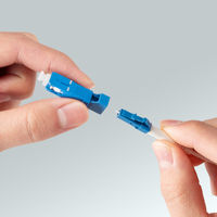 サンワサプライ  光変換アダプタ（SCオス-LCメス・シングルモード） HAD-SCLCF-SM（直送品）