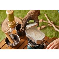 孤高のキャンプ飯（70g×8袋） 1個 アルファー食品株式会社