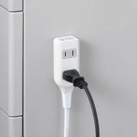 ヤザワコーポレーション 裏面フックマグネット付タップ3個口1m白 H4HJS301WH 1個