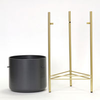 スパイス ゴールドアイアンスタンド付きポット Sサイズ TJXT1141 1個（直送品）