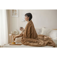 アイリスオーヤマ 布団カバーにもなる毛布　セミダブルサイズ ブラウン M-FC-SDL 1枚（直送品）