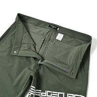 クアルトユナイテッド ドライタッチロゴハーフパンツ　KHA　XL A0196MEN-E 1点（直送品）
