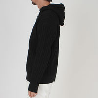クアルトユナイテッド 軽量ケーブルニットパーカー　BLK　M M3463MEN 1点（直送品）