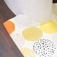 オカトー スキマにピタっ！PVCトイレマット 55×60 ドット 4905016019380 1個