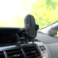 PGA 車載用 ワイヤレス充電ホルダー ダッシュボード用ゲル吸盤タイプ ブラック PG-CWCHD01BK 1個（直送品）