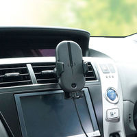 PGA 車載用 ワイヤレス充電ホルダー エアコンルーバー用クリップタイプ ブラック PG-CWCHA01BK 1個（直送品）