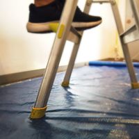 【養生シート】ハンディ・クラウン エンボスクッションシート 幅1Mx長さ27Mx厚み0.06mm HC-EBS1 1本　ペイント　塗料　塗装　保護