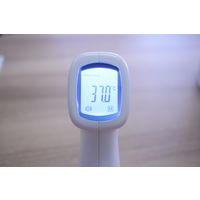 【非接触体温計】 ICST 非接触体温計DT-102 1台