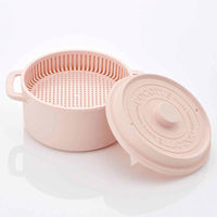 スケーター ココット風電子レンジ用鍋 パウダーカラー ザル付き レシピ付き チェリー 385029 1個（直送品）