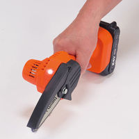 ファミリー・ライフ 充電式LEDライト付きハンディーチェーンソー ダブルバッテリー 04153 1個