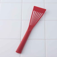 貝印 フライ返し O.E.C. 脇雅世 ハンディー・ターナー レッド 295119 1個（直送品）