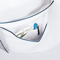 住商モンブラン ナースジャケットレディス半袖ライトグレー OM302-01 1枚　白衣（直送品）