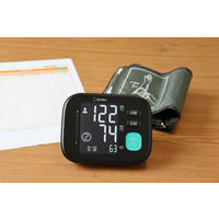 ドリテック 上腕式血圧計 ブラック BM-212BK 1台