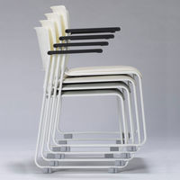 中央可鍛工業 MORループスタッキングチェア アームレスト付き(抗菌・耐アルコール・耐次亜塩素酸) 1箱(4脚入) オリジナル