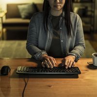 サンワサプライ 静音キーボード(有線・テンキーあり) SKB-SL37BK 1個（直送品）