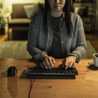 サンワサプライ 静音キーボード(有線・テンキーなし) SKB-SL38BK 1個