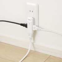 ヤザワコーポレーション 雷ガード付極小コーナータップ3個口 ホワイト Y02CMK300WH 1個