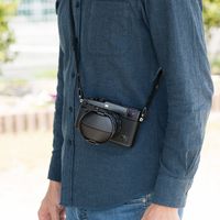 サンワダイレクト カメラレンズキャップ（フード機能・ワンタッチ・折りたたみ可能・58mmレンズ対応） 200-DGFL007 1個（直送品）