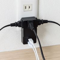 サンワダイレクト コンセントタップ付きUSB充電器 700-AC018BK 1個（直送品）