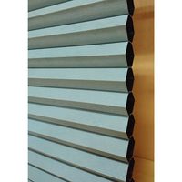 大湖産業 遮光・UVカットの小窓用断熱スクリーン 幅590×高さ1350mm ブルー NH-3203M 突っ張り棒付き 1本（直送品）