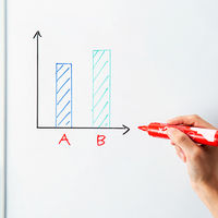 アスクル　ホワイトボードマーカー　インク容量2倍　赤　中字丸芯　1セット（50本：10本入×5箱）  オリジナル