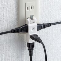 サンワサプライ 楽抜けマイクロタップ(2P・4個口) TAP-B58W 1個