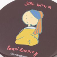 （世界の名作）缶バッジ 真珠の耳飾り 1セット（1個×2） LAKOLE/ラコレ