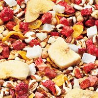 ミニマルランド 小動物用 いちご好きのためのフルーツいっぱいグラノーラ 毛玉ケア 165g 1セット（1袋×3）マルカン おやつ