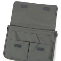 【LAKOLE/ラコレ】 ポータブルケース（A4） チャコール