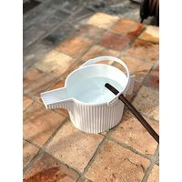 八幡化成 ガーデンビートル 5L BK 244783 1個